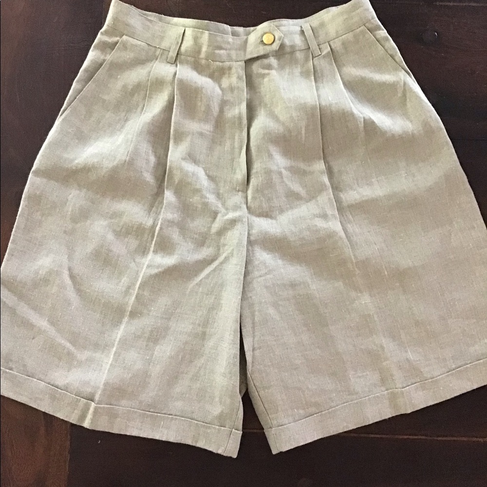 Vintage Highwaisted Business/Suit Linen Shorts 16